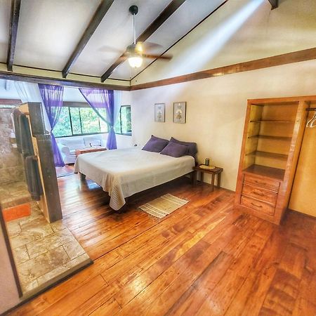 Caribe Town Bungalows Puerto Viejo de Talamanca Eksteriør bilde