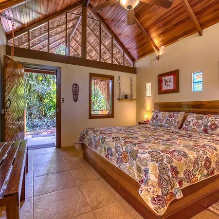 Caribe Town Bungalows Puerto Viejo de Talamanca Eksteriør bilde