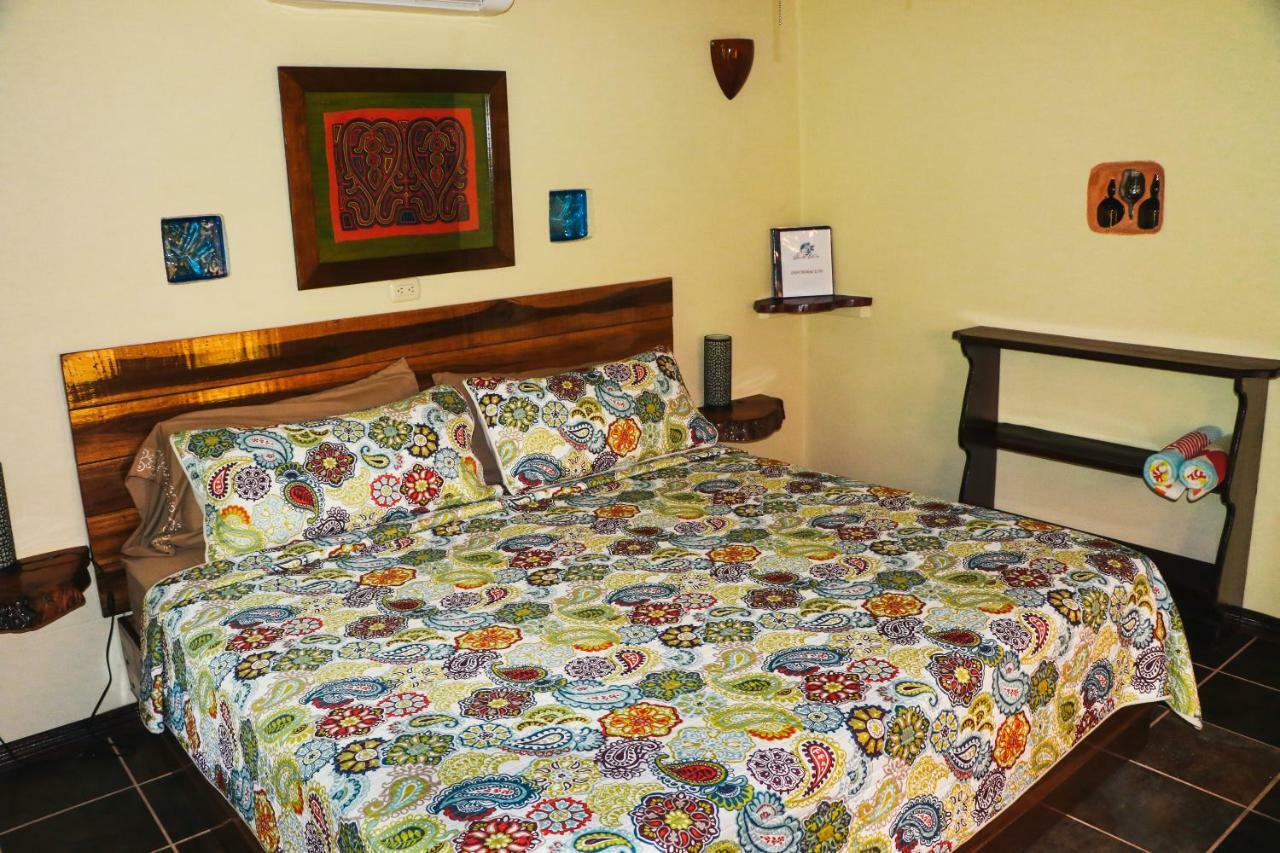 Caribe Town Bungalows Puerto Viejo de Talamanca Eksteriør bilde
