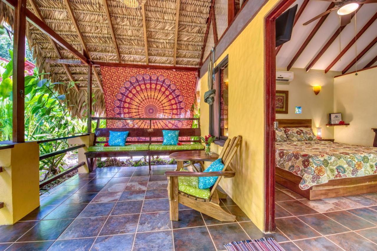 Caribe Town Bungalows Puerto Viejo de Talamanca Eksteriør bilde