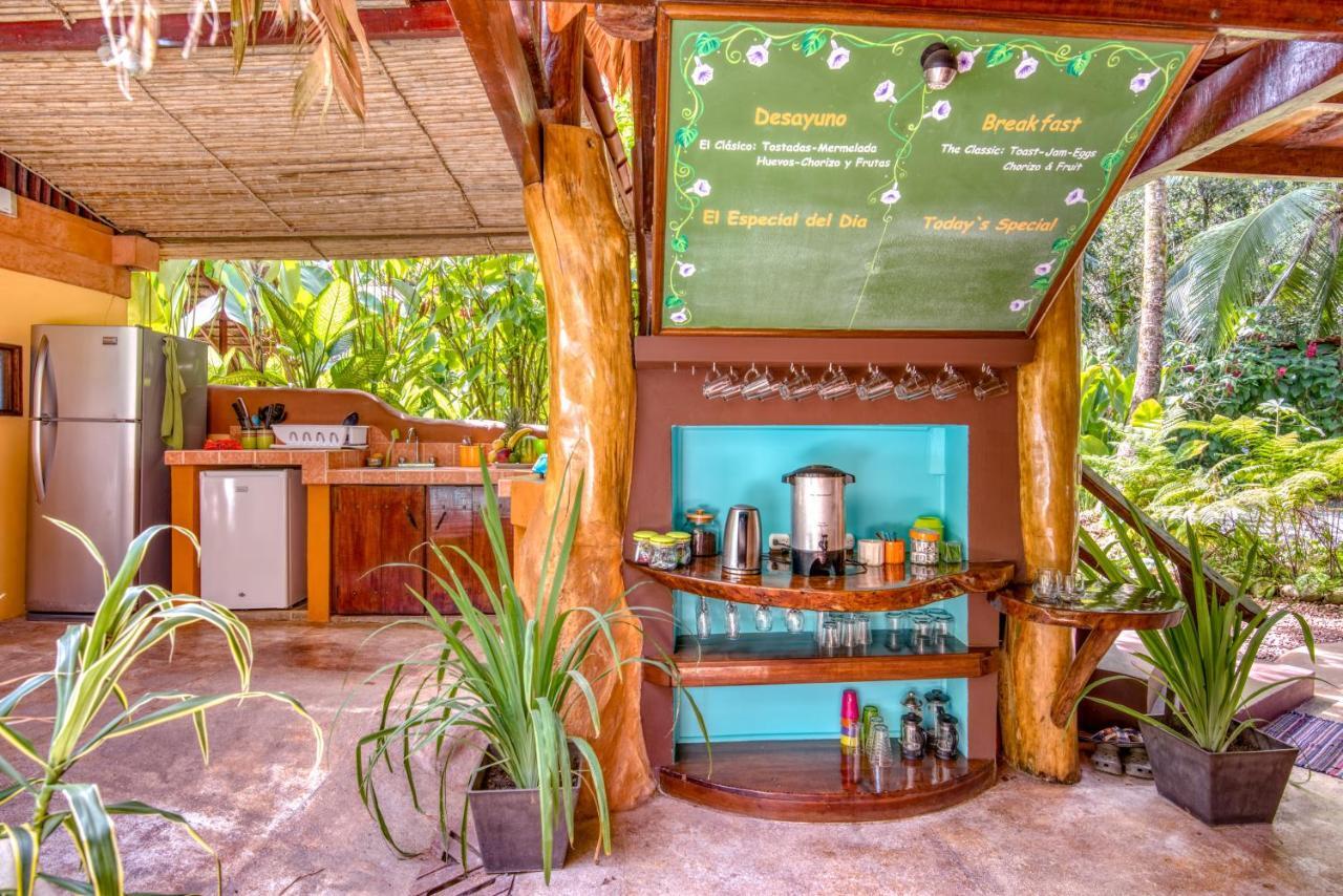 Caribe Town Bungalows Puerto Viejo de Talamanca Eksteriør bilde