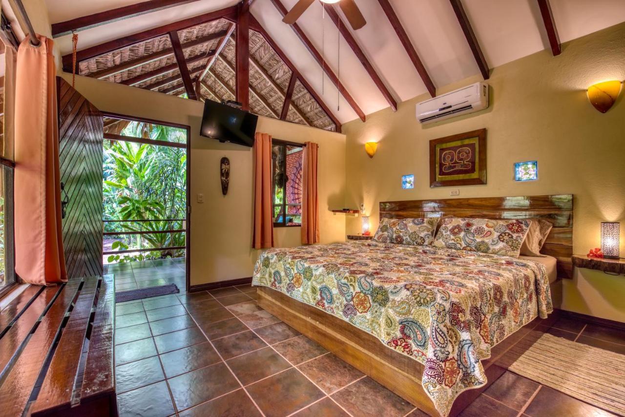 Caribe Town Bungalows Puerto Viejo de Talamanca Eksteriør bilde