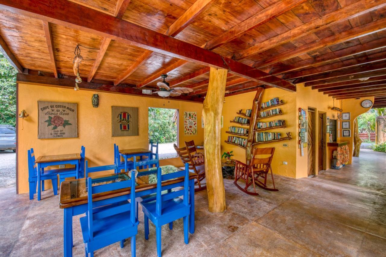 Caribe Town Bungalows Puerto Viejo de Talamanca Eksteriør bilde